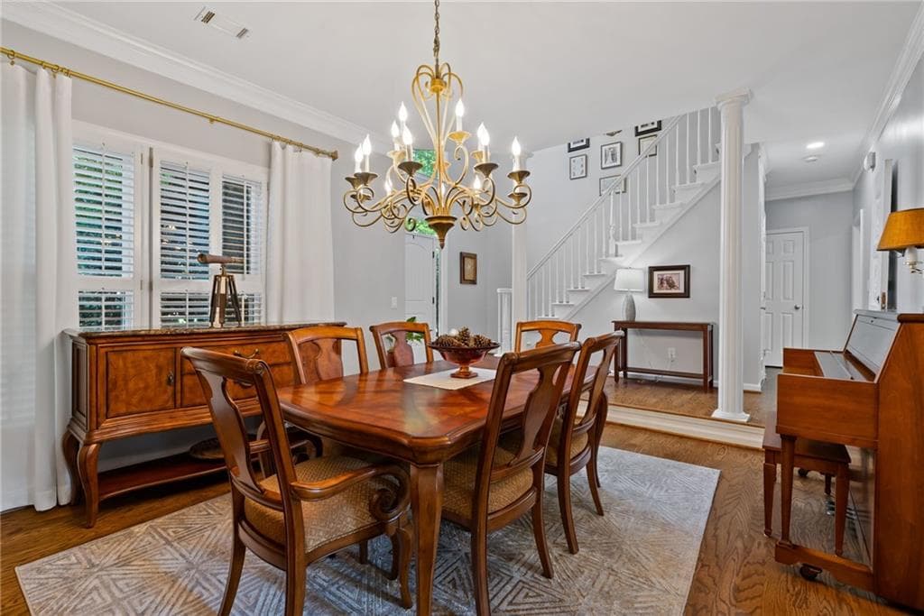 4 bedroom, 3 bathroom, 2,825 sq ft single family residence for sale at 210 Bristolstone Court, Alpharetta, GA 30005 — photo 4