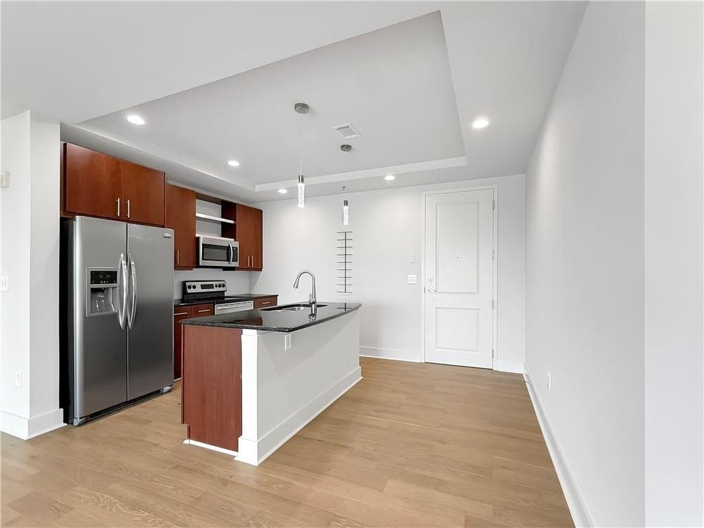 2 bedroom, 2 bathroom, 1,236 sq ft condominium for sale at 4561 Olde Perimeter Way 1909, Atlanta, GA 30346 — photo 3