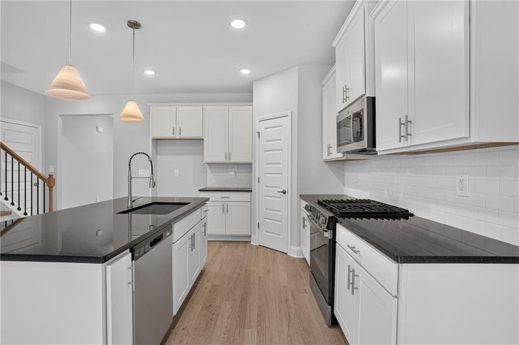 5 bedroom, 3 bathroom, 2,676 sq ft single family residence for sale at 232 Sage   -Lot 32 Street, Commerce, GA 30529 — photo 6