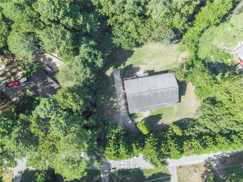 5 bedroom, 3 bathroom, 3,840 sq ft single family residence for sale at 3205 Newcastle Way, Snellville, GA 30039 — photo 3