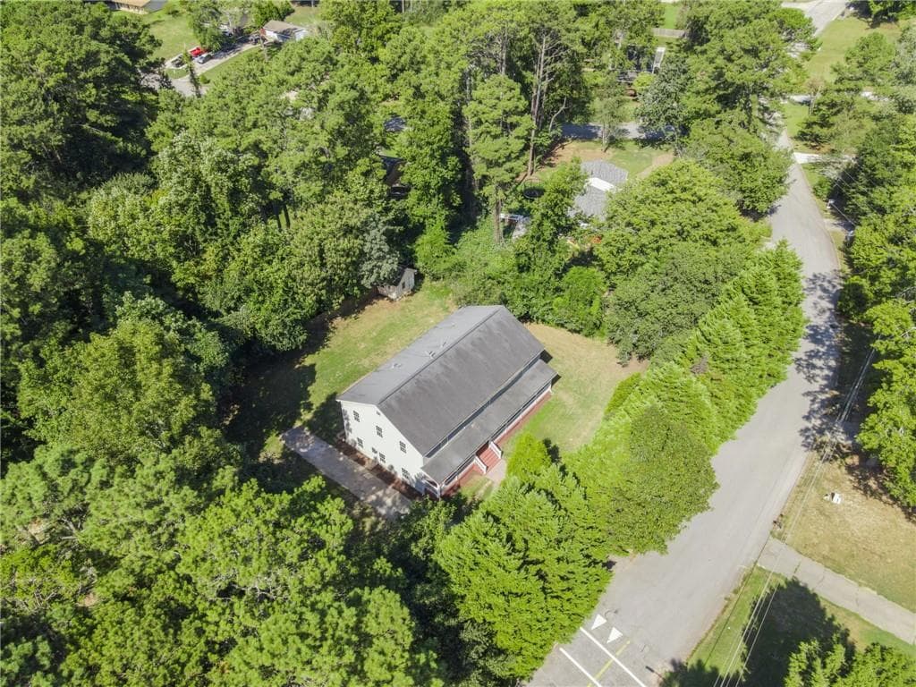 5 bedroom, 3 bathroom, 3,840 sq ft single family residence for sale at 3205 Newcastle Way, Snellville, GA 30039 — photo 4