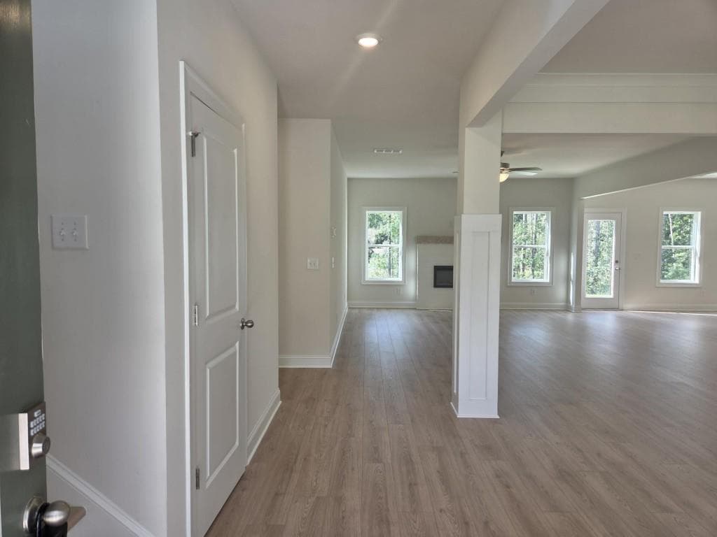 5 bedroom, 4 bathroom, 2,980 sq ft single family residence for sale at 109 Southview Drive, Ellenwood, GA 30294 — photo 4