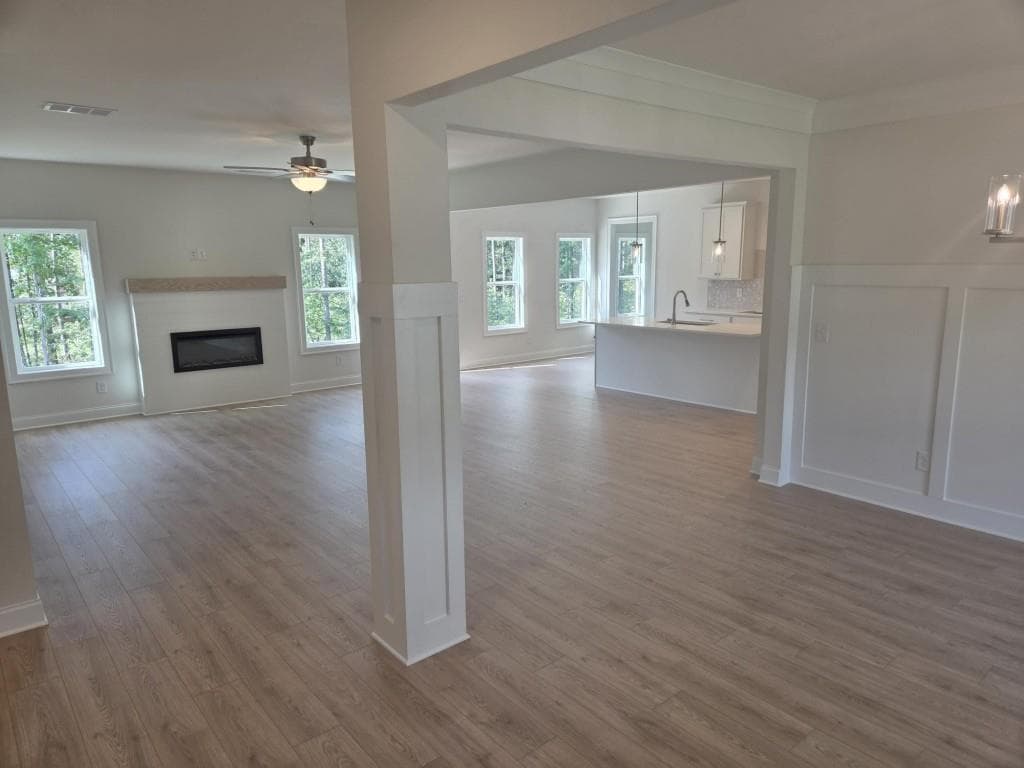 5 bedroom, 4 bathroom, 2,980 sq ft single family residence for sale at 109 Southview Drive, Ellenwood, GA 30294 — photo 6