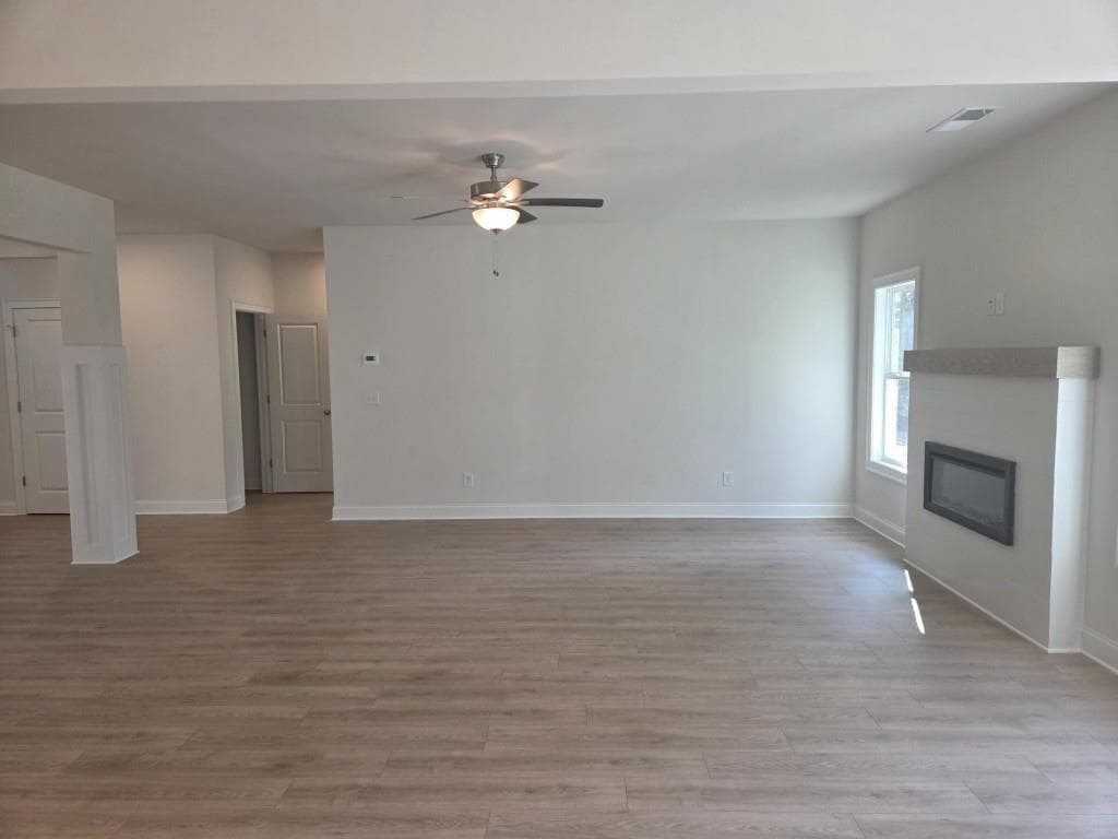 5 bedroom, 4 bathroom, 2,980 sq ft single family residence for sale at 109 Southview Drive, Ellenwood, GA 30294 — photo 8