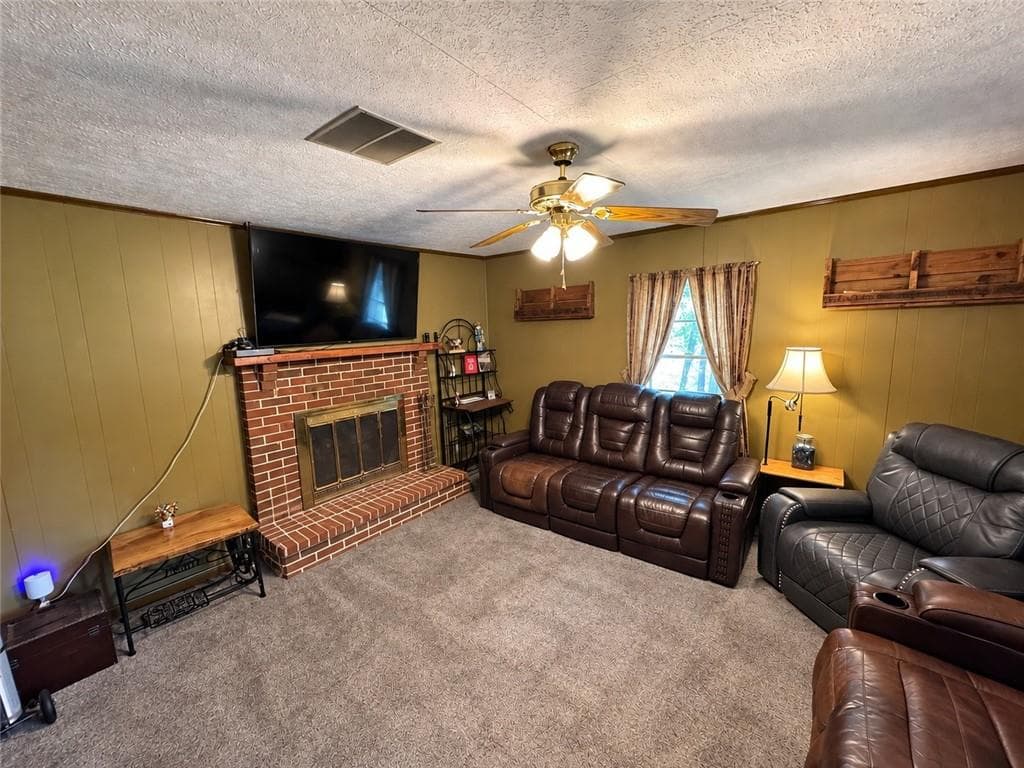 3 bedroom, 2 bathroom, 1,464 sq ft single family residence for sale at 4620 Oak Grove Circle, Cumming, GA 30028 — photo 4