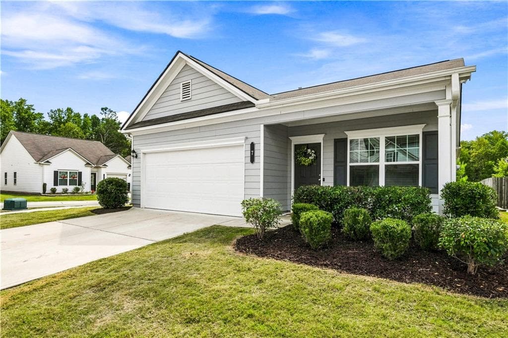 3 bedroom, 2 bathroom, 1,501 sq ft single family residence under contract at 7 Crossroad Circle, Jasper, GA 30143