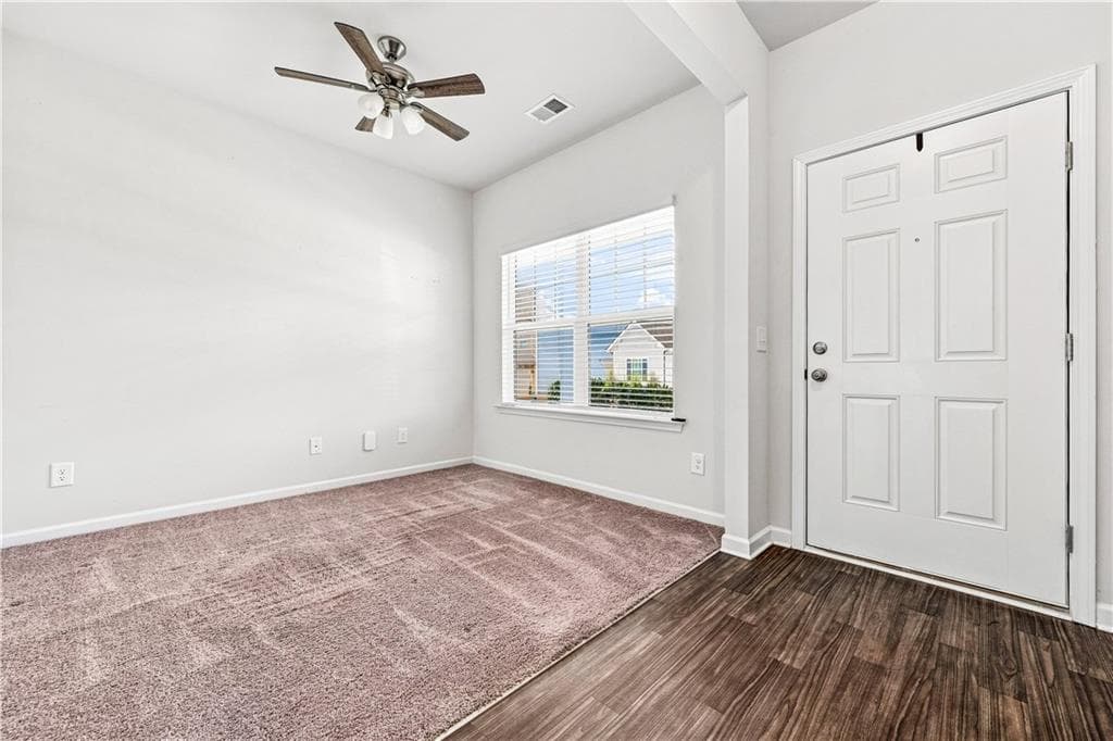 3 bedroom, 2 bathroom, 1,501 sq ft single family residence under contract at 7 Crossroad Circle, Jasper, GA 30143 — photo 6