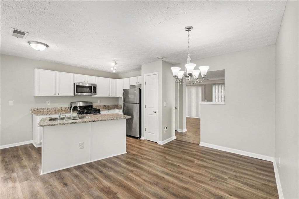 3 bedroom, 3 bathroom, 1,420 sq ft townhouse under contract at 6501 Charter Way, Lithonia, GA 30058 — photo 8