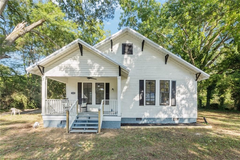 3 bedroom, 2 bathroom, 1,624 sq ft home for sale at 1820 Cassville Road, Cartersville, GA