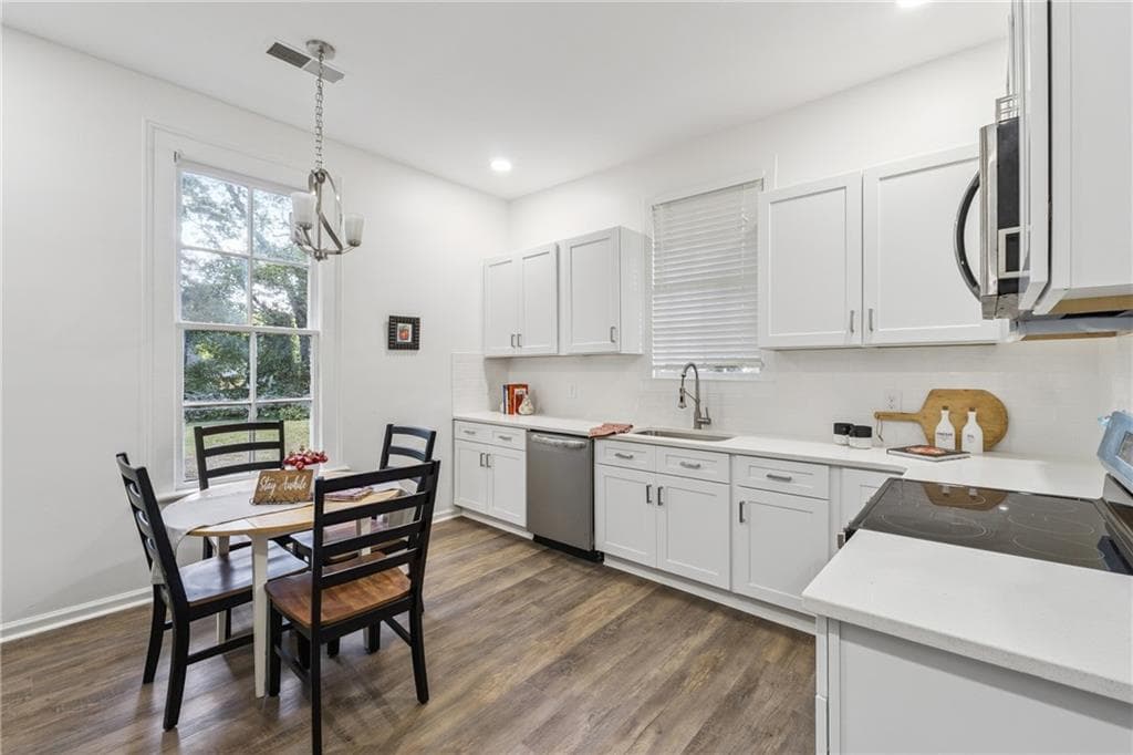 3 bedroom, 2 bathroom, 1,624 sq ft single family residence for sale at 1820 Cassville Road, Cartersville, GA 30121 — photo 7