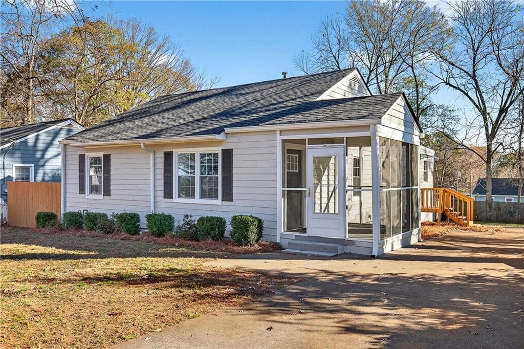 3 bedroom, 2 bathroom, 1,410 sq ft single family residence for sale at 488 Mcwilliams Avenue, Atlanta, GA 30316 — photo 1 of 38
