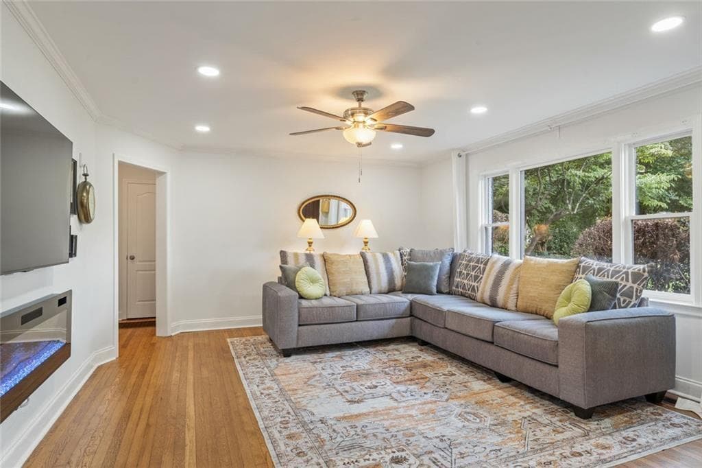 3 bedroom, 2 bathroom, 1,250 sq ft single family residence for sale at 1730 Bridgeport Drive, Atlanta, GA 30329 — photo 9