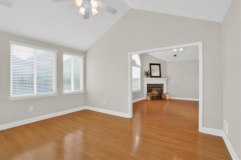 2 bedroom, 2 bathroom, 1,712 sq ft condominium under contract at 5278 Stone Village Circle 8, Kennesaw, GA 30152 — photo 7