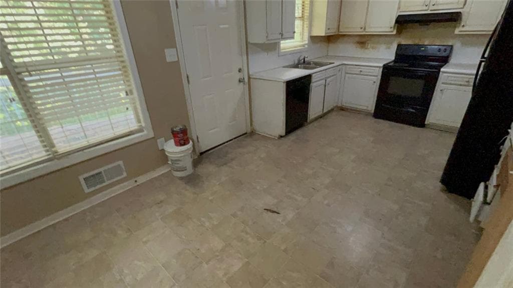 3 bedroom, 3 bathroom, 1,632 sq ft single family residence under contract at 3221 Summer Wood Circle, Snellville, GA 30039 — photo 5