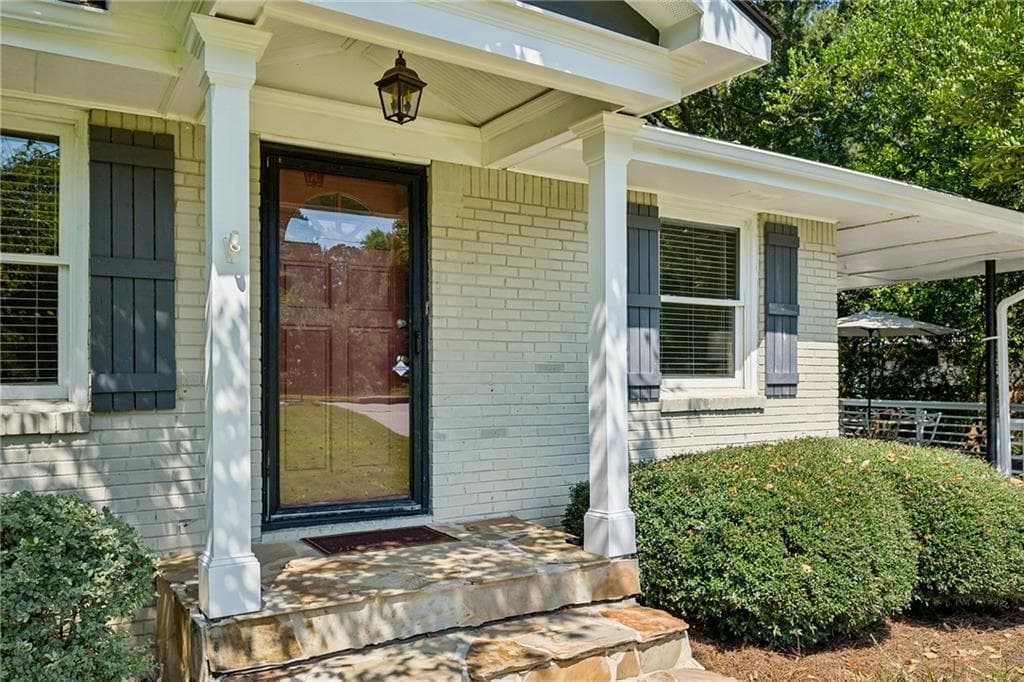 3 bedroom, 2 bathroom, 1,289 sq ft single family residence for sale at 2316 Poplar Springs Drive, Atlanta, GA 30319 — photo 2