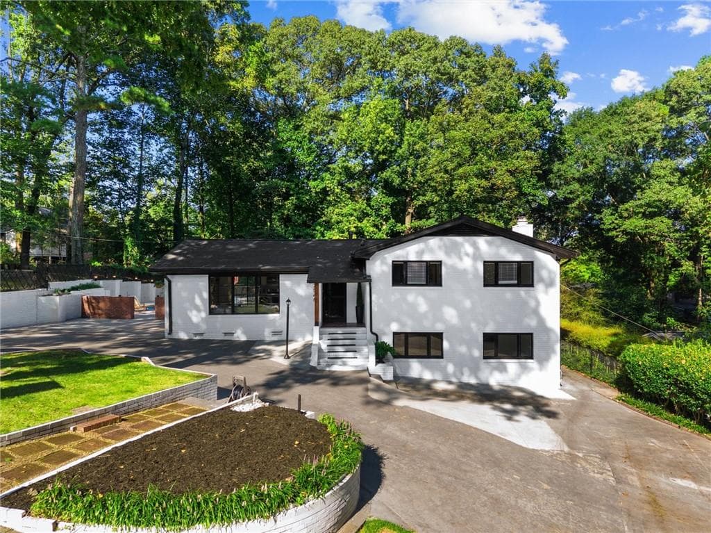 3 bedroom, 2 bathroom, 1,998 sq ft single family residence for sale at 2546 Skyland Trail, Atlanta, GA 30319