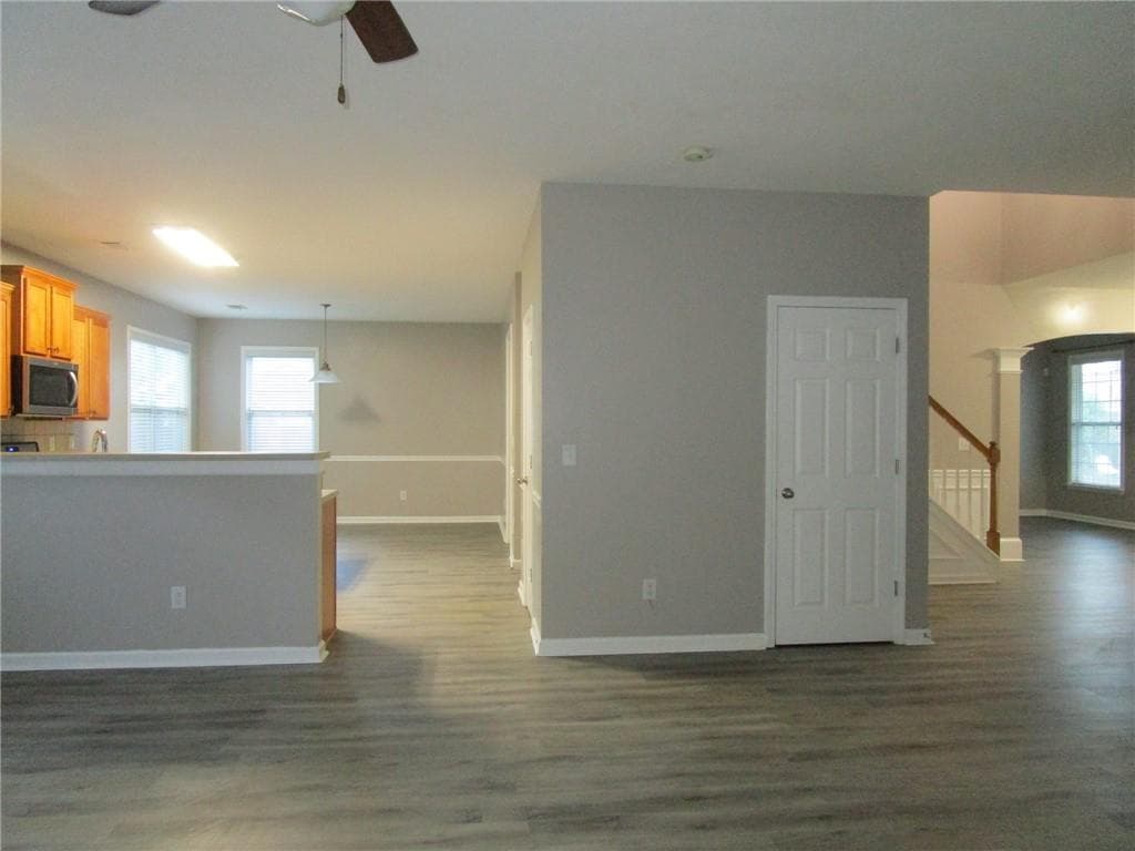 4 bedroom, 3 bathroom, 3,168 sq ft single family residence for rent at 4029 Amberleigh Trace, Gainesville, GA 30507 for $2,450 a month — photo 7