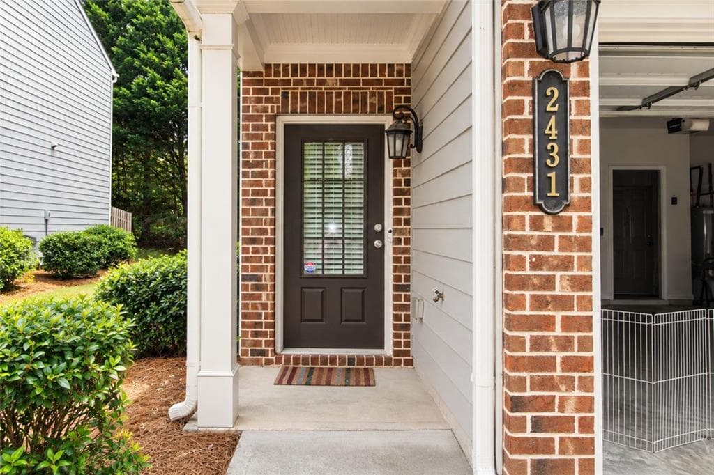 3 bedroom, 3 bathroom, 1,836 sq ft townhouse for sale at 2431 Norwood Park Crossing, Atlanta, GA 30340 — photo 4