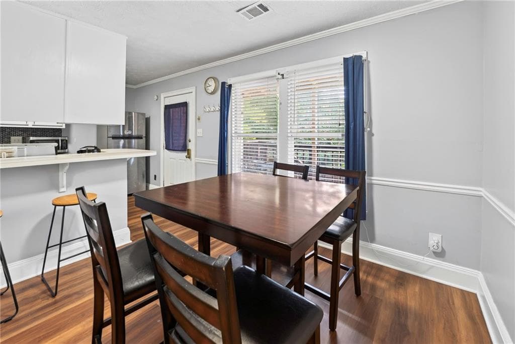 2 bedroom, 3 bathroom, 1,320 sq ft townhouse for sale at 6094 Queen Anne Court, Norcross, GA 30093 — photo 7