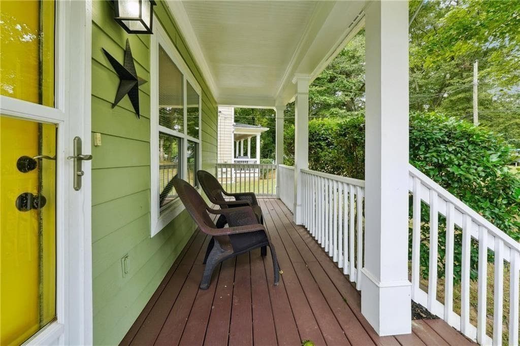 3 bedroom, 3 bathroom, 1,320 sq ft single family residence under contract at 1051 Ada Avenue, Atlanta, GA 30318 — photo 4