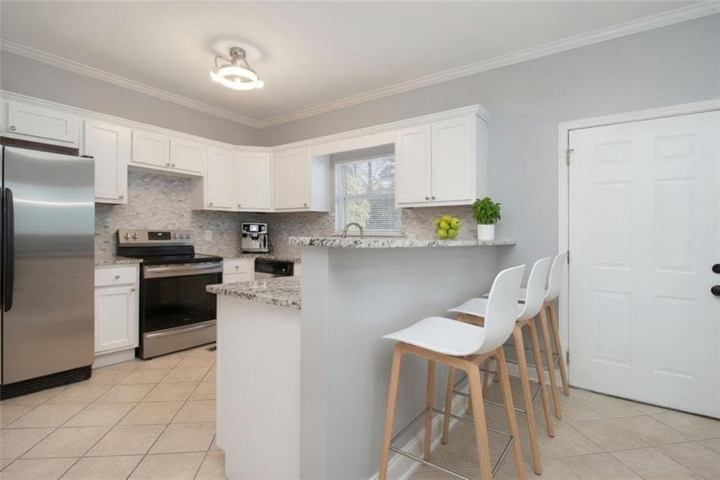 3 bedroom, 3 bathroom, 1,320 sq ft single family residence under contract at 1051 Ada Avenue, Atlanta, GA 30318 — photo 10