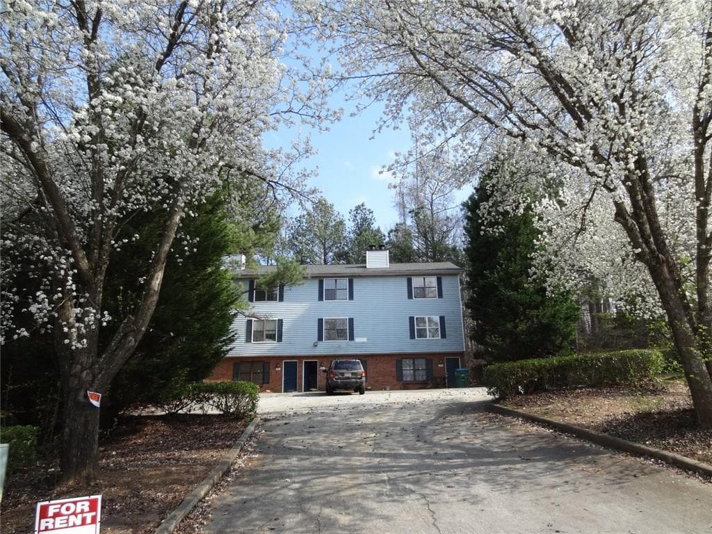 quadruplex for sale at 3032 Destin Circle, Snellville, GA 30078