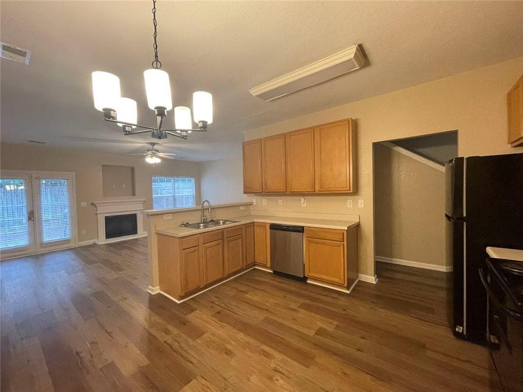 3 bedroom, 3 bathroom, 1,804 sq ft single family residence for rent at 5092 Windsor Forrest Lane, College Park, GA 30349 for $1,750 a month — photo 7