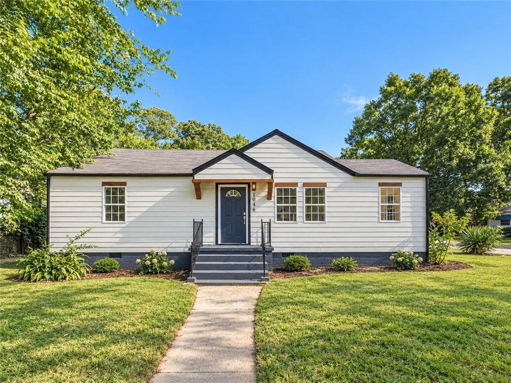 3 bedroom, 2 bathroom, 1,448 sq ft single family residence for sale at 1046 Cheaves Street, Forest Park, GA 30297