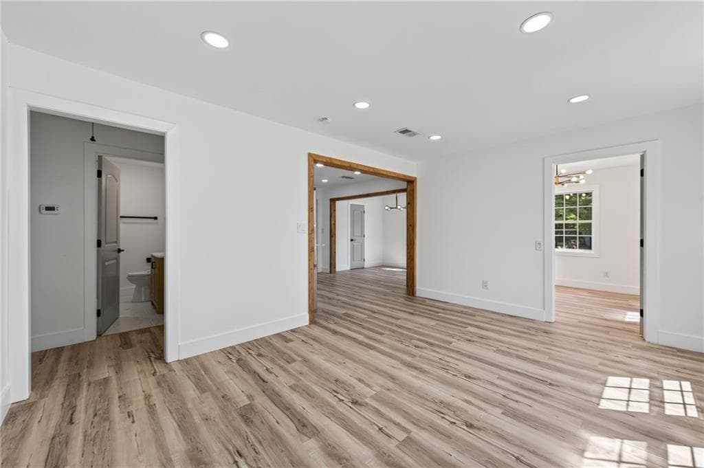3 bedroom, 2 bathroom, 1,448 sq ft single family residence for sale at 1046 Cheaves Street, Forest Park, GA 30297 — photo 8