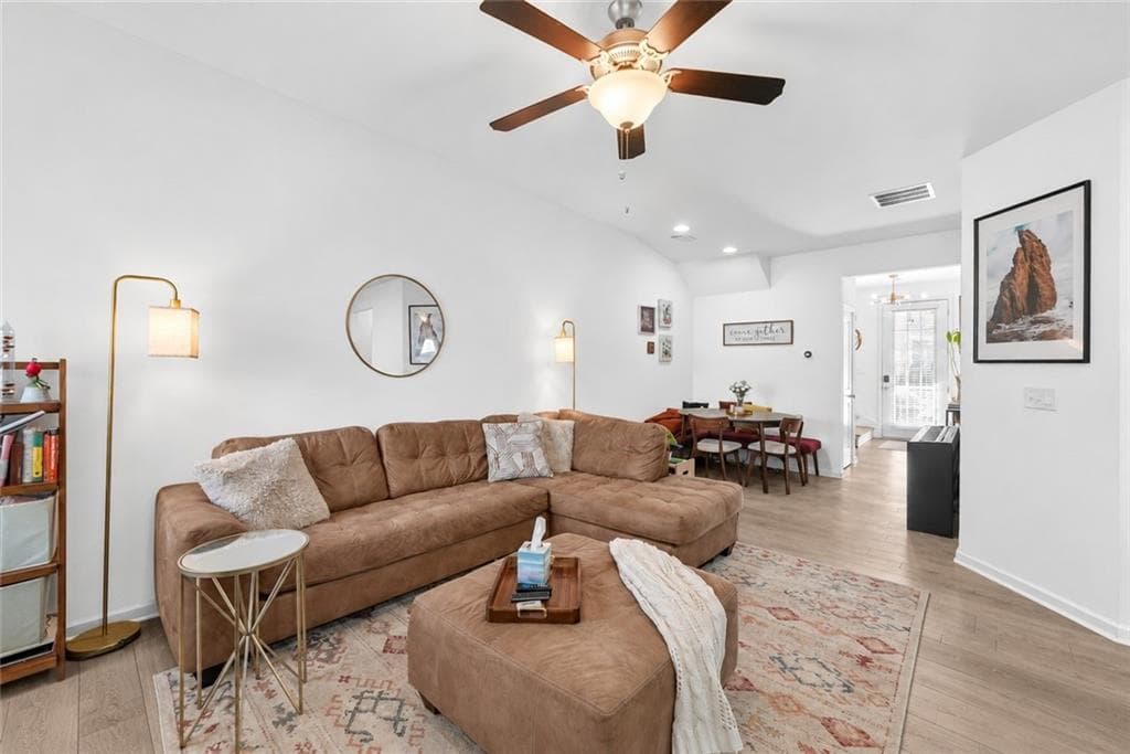 3 bedroom, 3 bathroom, 1,448 sq ft townhouse for sale at 5140 Madeline Place, Stone Mountain, GA 30083 — photo 5