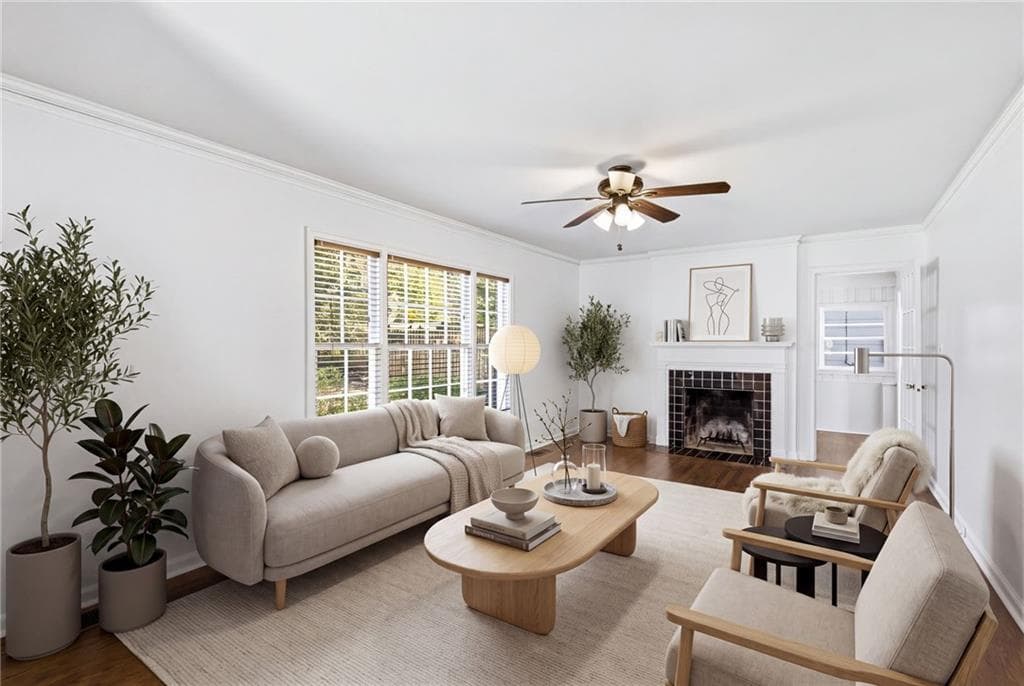 2 bedroom, 1 bathroom, 1,184 sq ft single family residence for sale at 978 Winburn Drive, East Point, GA 30344 — photo 3