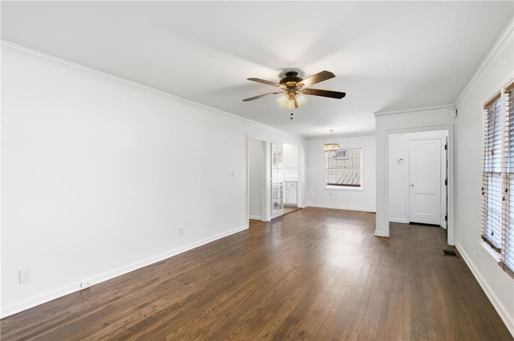 2 bedroom, 1 bathroom, 1,184 sq ft single family residence for sale at 978 Winburn Drive, East Point, GA 30344 — photo 9