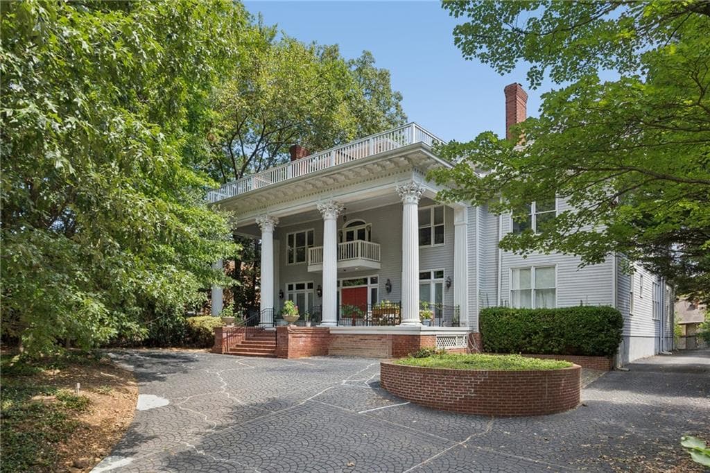 1 bedroom, 1 bathroom, 1,106 sq ft condominium for sale at 893 Piedmont Avenue 10, Atlanta, GA 30309