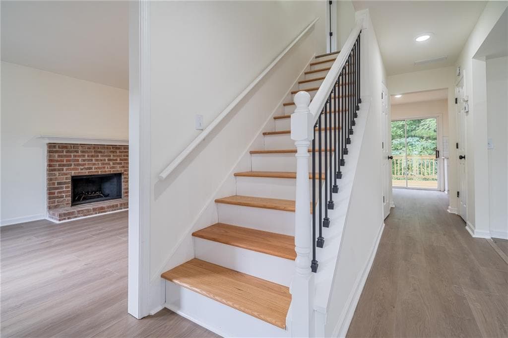 3 bedroom, 3 bathroom, 1,790 sq ft single family residence for sale at 118 Jade Lane, Dallas, GA 30132 — photo 5