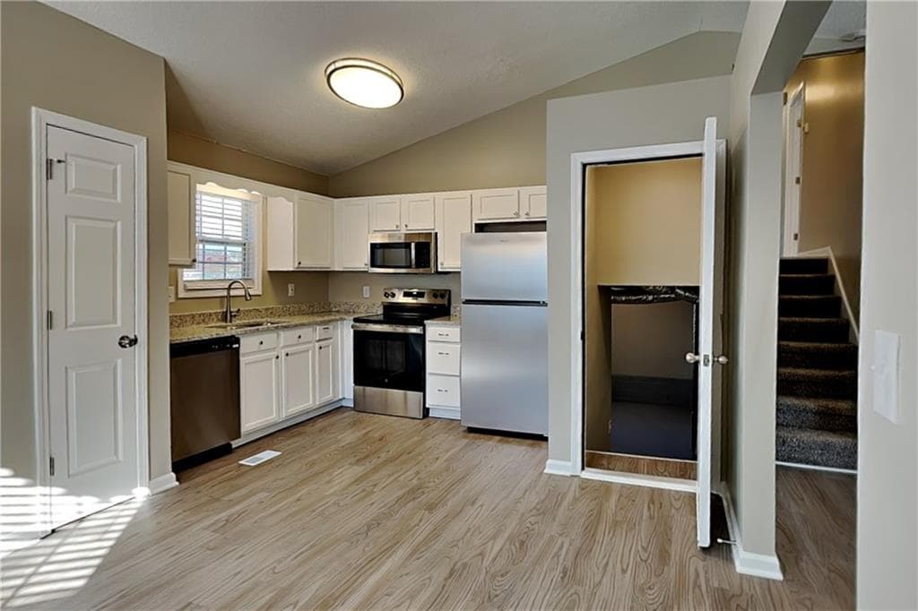 3 bedroom, 2 bathroom, 1,202 sq ft single family residence for rent at 303 Gun Range Road, Dallas, GA 30132 for $1,750 a month — photo 4