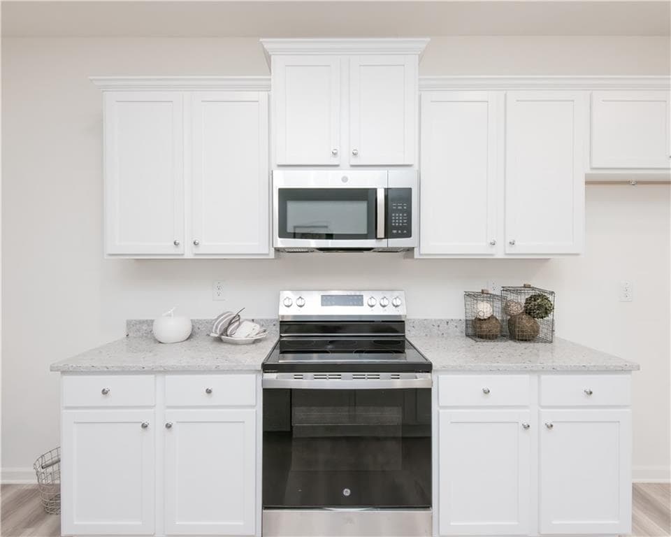 3 bedroom, 3 bathroom, 1,685 sq ft townhouse for sale at 1569 Salem Drive 85, Conyers, GA 30013 — photo 8
