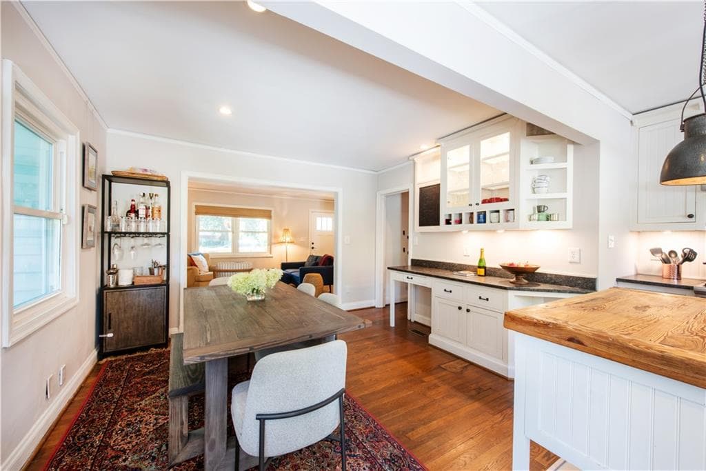 2 bedroom, 1 bathroom single family residence under contract at 2430 Shenandoah Avenue, Atlanta, GA 30305 — photo 9