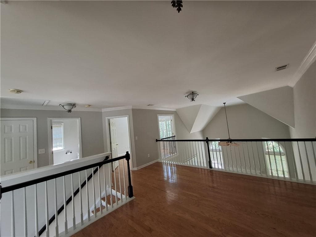 7 bedroom, 4 bathroom, 4,050 sq ft single family residence for sale at 585 Oak Alley Way, Johns Creek, GA 30022 — photo 3