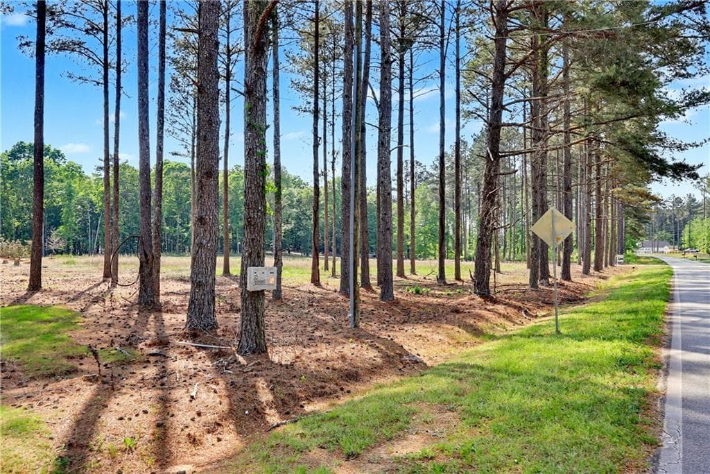 single family residence under contract at 1110 Locklin Road, Monroe, GA 30655 — photo 2