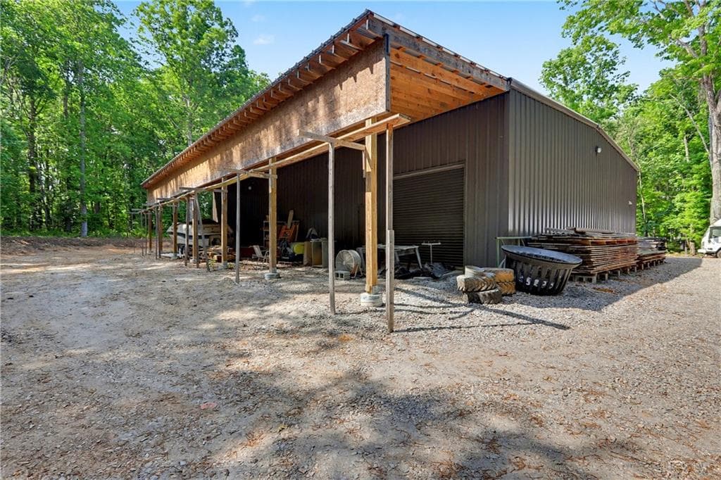 single family residence under contract at 1110 Locklin Road, Monroe, GA 30655 — photo 6