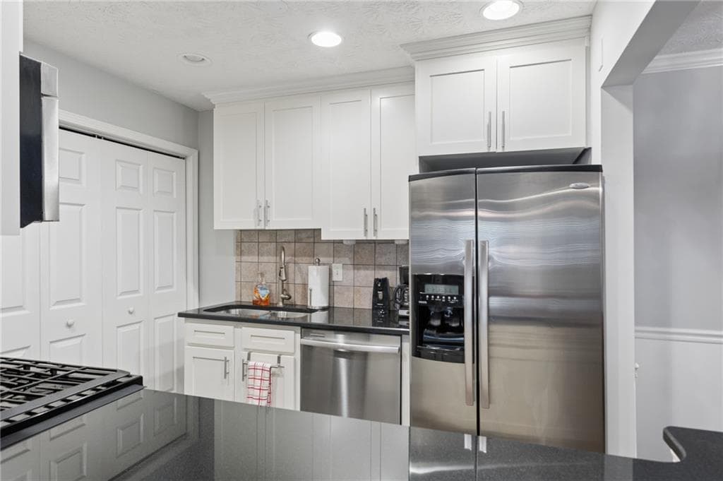 2 bedroom, 2 bathroom, 1,270 sq ft condominium for sale at 2832 Vinings Central Drive 143, Atlanta, GA 30339 — photo 10