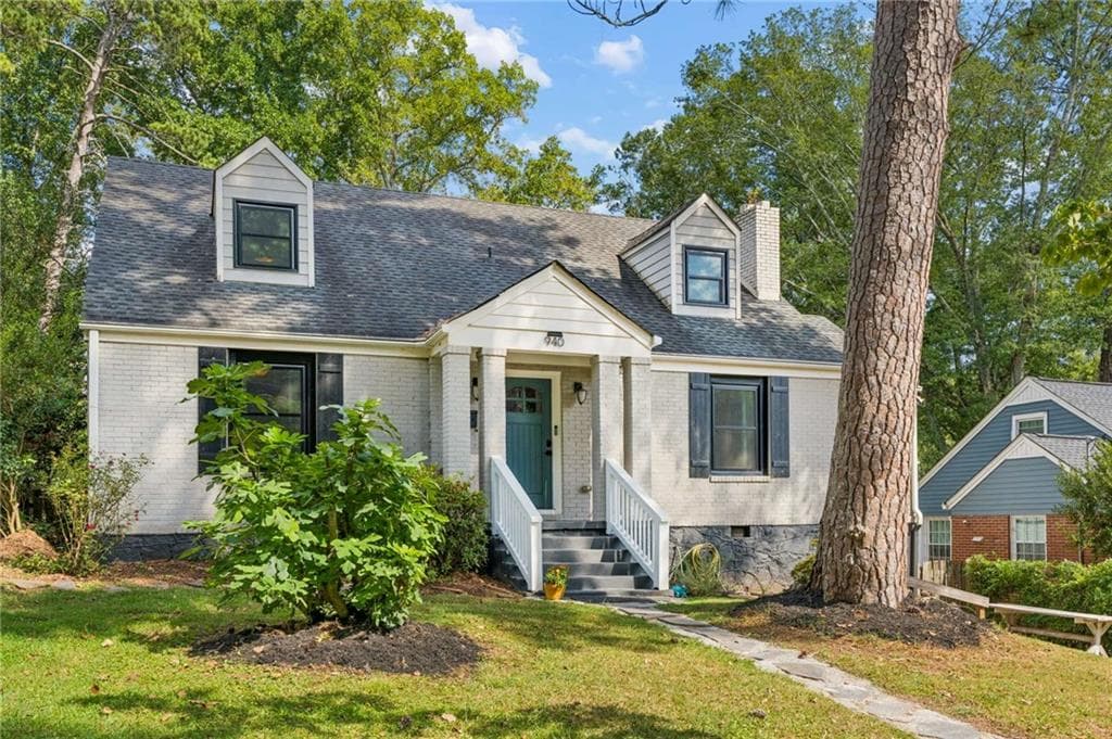 4 bedroom, 3 bathroom, 2,022 sq ft single family residence under contract at 940 S McDonough Street, Decatur, GA 30030