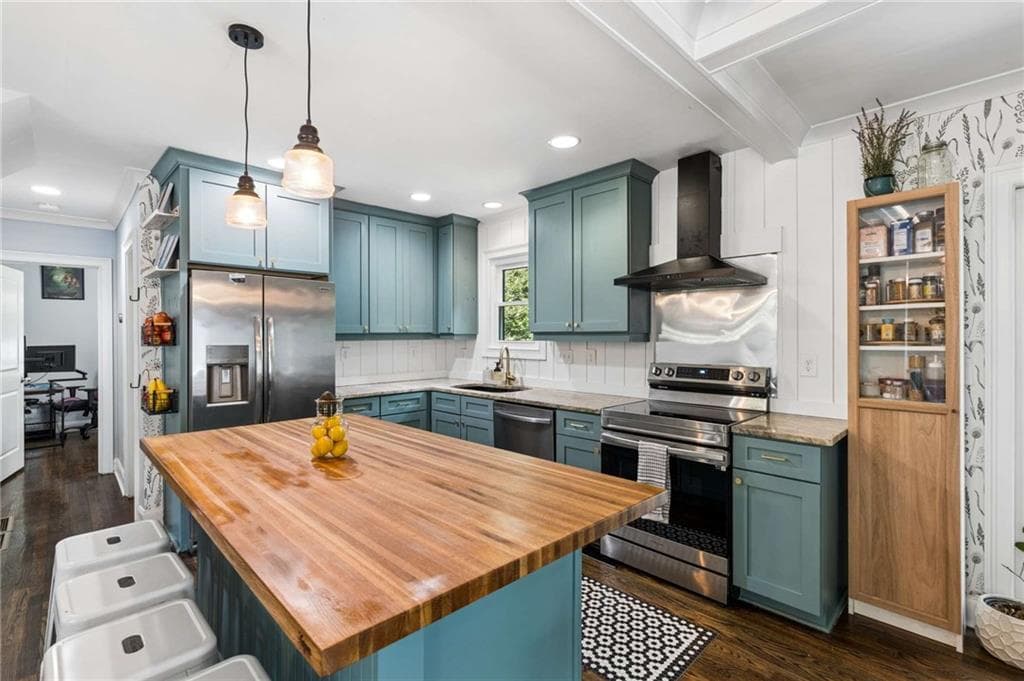 4 bedroom, 3 bathroom, 2,022 sq ft single family residence under contract at 940 S McDonough Street, Decatur, GA 30030 — photo 9