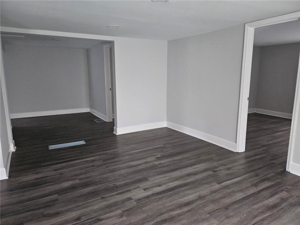 3 bedroom, 2 bathroom, 1,297 sq ft single family residence for sale at 3845 Old Fairburn Road, South Fulton, GA 30331 — photo 5