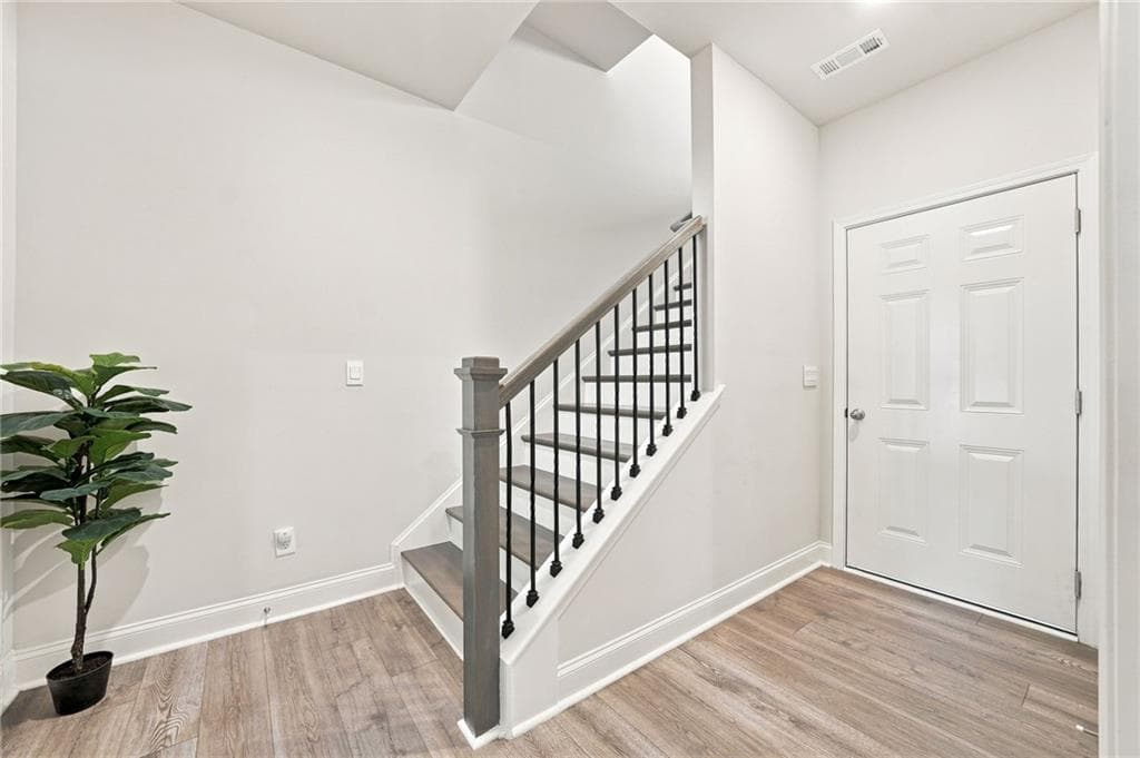 4 bedroom, 4 bathroom, 2,445 sq ft townhouse for sale at 3340 Swallowtail Terrace, Duluth, GA 30096 — photo 7