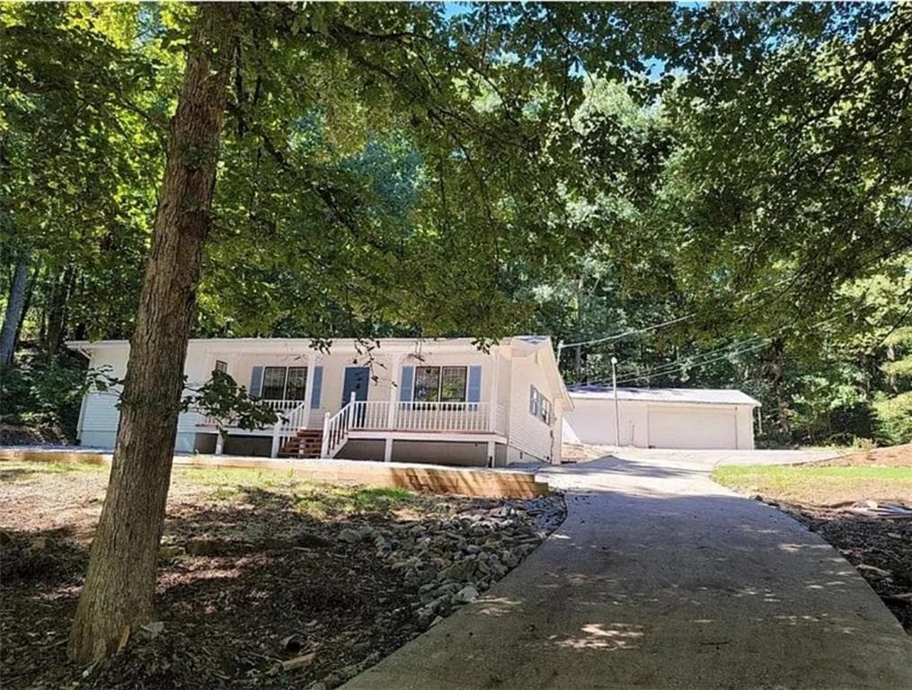 4 bedroom, 3 bathroom, 1,587 sq ft single family residence for rent at 2466 Old Fork Road, Gainesville, GA 30506 for $1,990 a month — photo 1 of 19