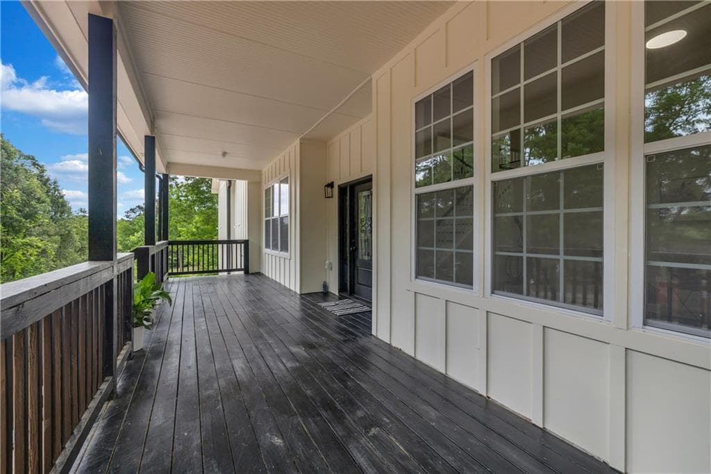 5 bedroom, 4 bathroom, 3,200 sq ft single family residence for sale at 5401 S South Lake Drive, Douglasville, GA 30135 — photo 4