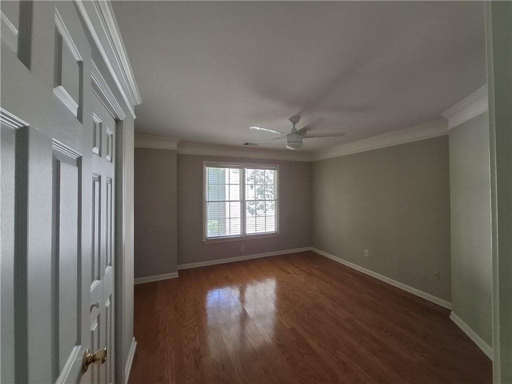 7 bedroom, 4 bathroom, 4,050 sq ft single family residence for sale at 585 Oak Alley Way, Johns Creek, GA 30022 — photo 6