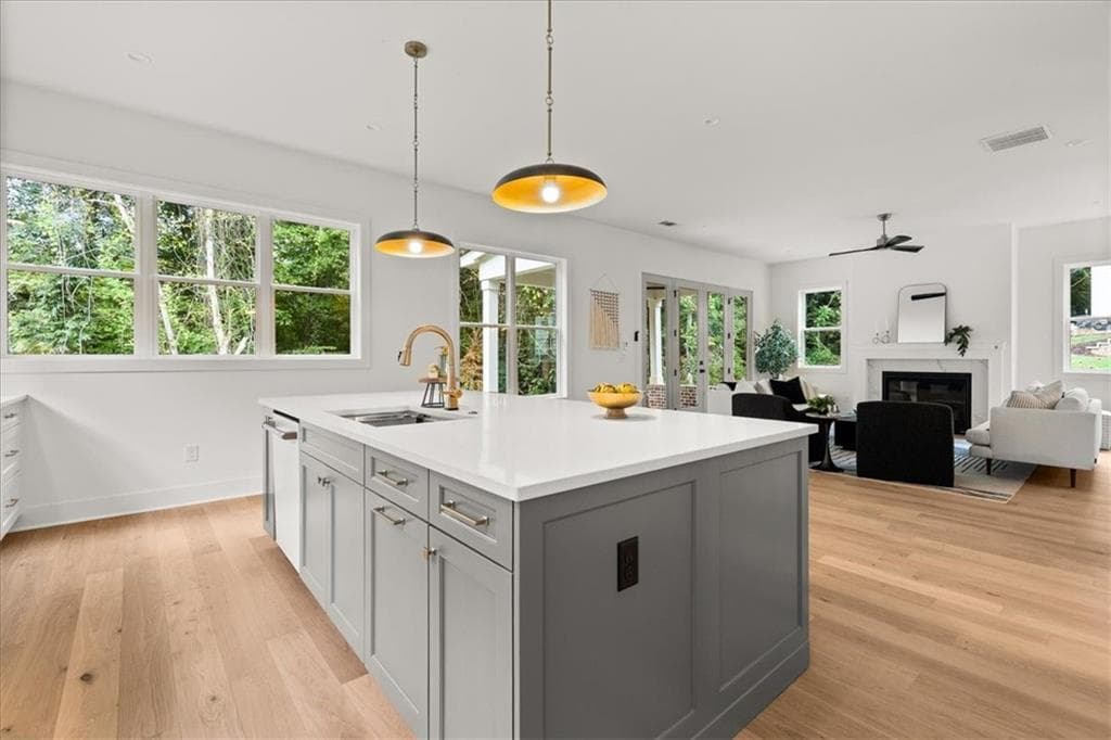 4 bedroom, 4 bathroom, 3,072 sq ft single family residence for sale at 2253 Paul Avenue, Atlanta, GA 30318 — photo 10