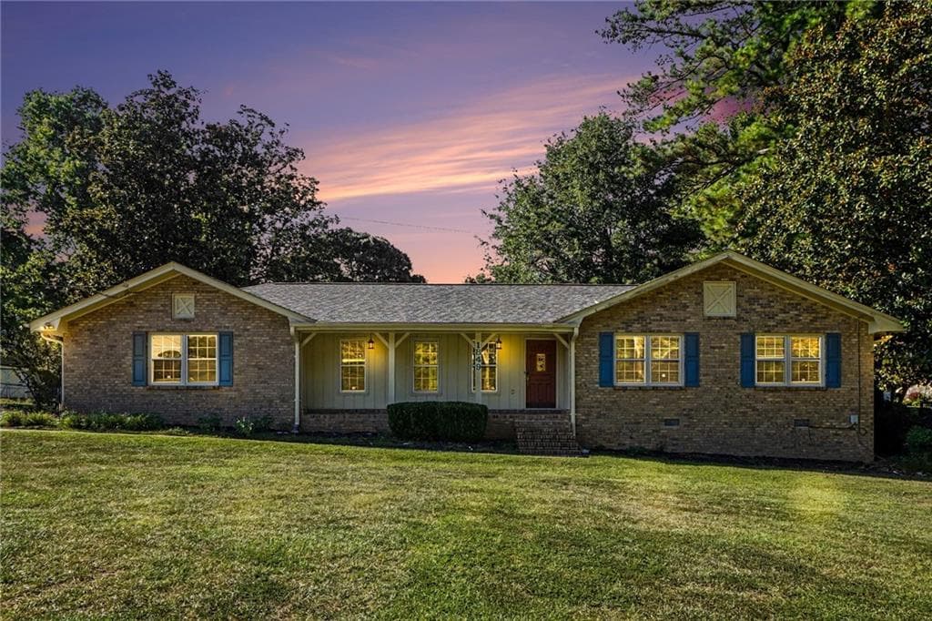 3 bedroom, 2 bathroom, 1,648 sq ft home for sale at 1849 Pinehurst Road, Snellville, GA